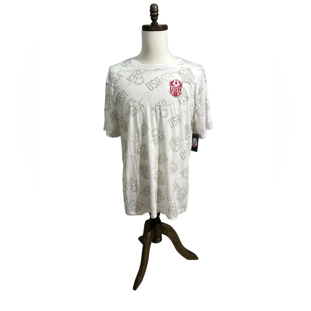 USA Soccer Midfielder T Shirt Men’s Size XL